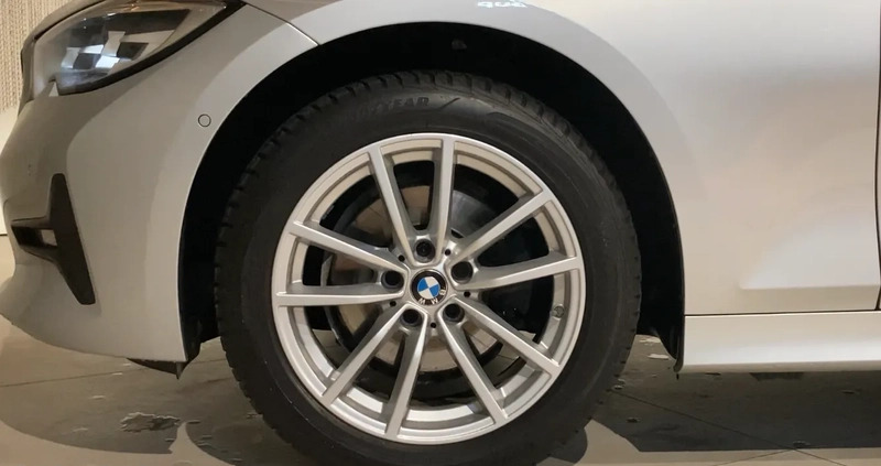 BMW Seria 3 cena 123900 przebieg: 125900, rok produkcji 2020 z Krobia małe 92